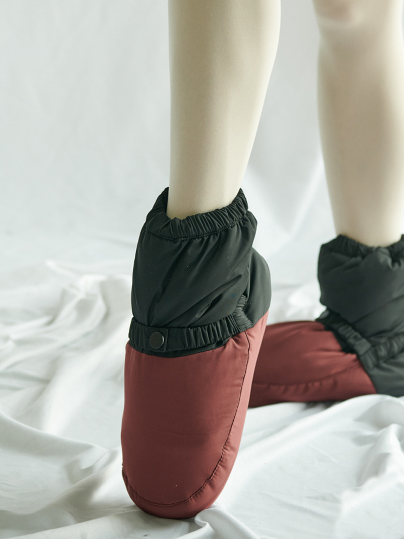 Mia Dancewear_Warm-up boots Ver.2 (Black&Red)