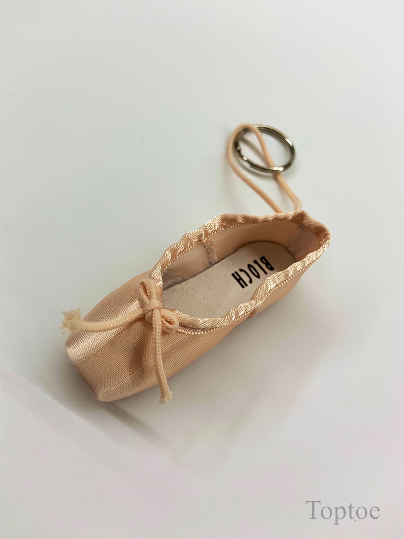 Bloch_A90049P Pointe shoes Key ring